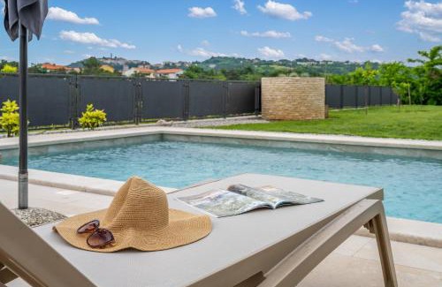 Vinez Villa | Villa Violetta Residence