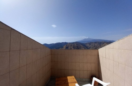 Motta Camastra Apartment | Villa 'Vista Alcantara' with Mountain View and Shared Pool