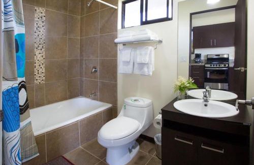 Parrita House | Villa Vista Hermosa - with breathtaking ocean view & WiFI
