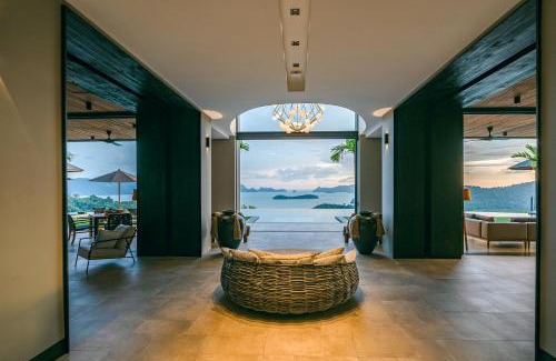 Kampung Kedawang Villa | Villa Vista - Ultra-Luxury Private Pool Villa WOW Holiday Homes