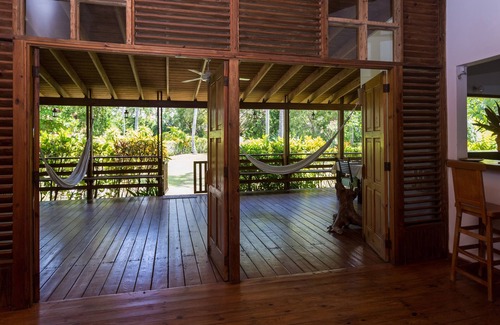 Portillo House | Villa w/Cook! Sandy beach 150 meter walk/Wi-Fi