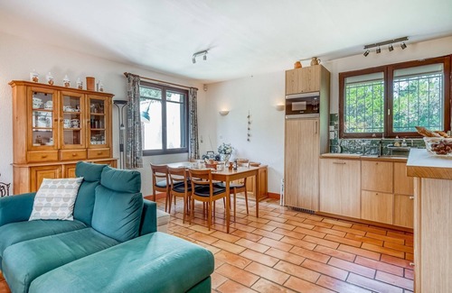 Prades-sur-Vernazobre Villa | Villa w/Garden & Guest House