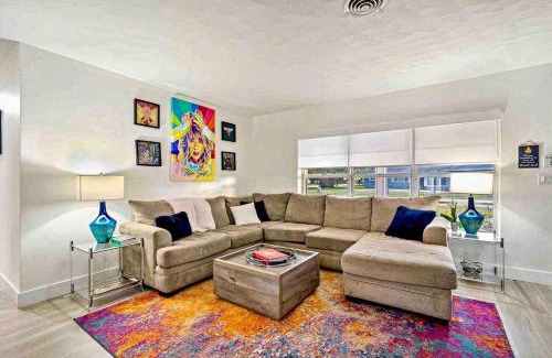 Pembroke Pines House | Villa W Pool & Arcade Near Beach Miami Dolphins