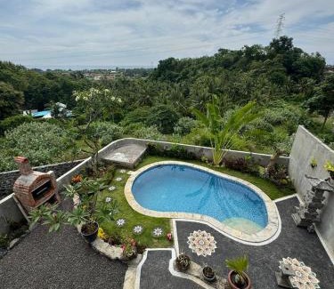 Kayu Putih House | Villa WENHOMANN View