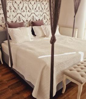 Targu Secuiesc House | Villa Westfalia Guest House