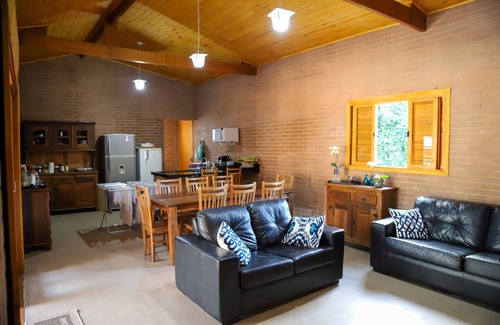 Campinas House | Villa with heated pool in gated community