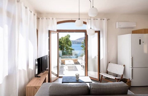 Lakkion Villa | Villa with majestic views in Lakki, Leros (Portolago)
