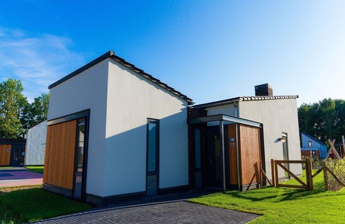 Roggel Villa | Villa with med children's room in Limburg