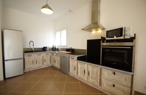 Villes-sur-Auzon Villa | Villa with pool near Bedoin