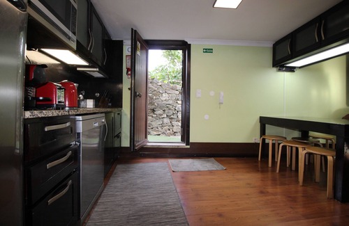 Braganca House | Villa with pool, 3 bedrooms, 2 bathrooms, kitchen, terrace and garden