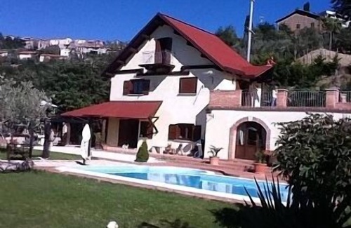 Fragneto Monforte Villa | Villa With Private Swimming Pool