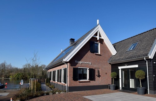 Kaag Villa | Villa with private garden in Kaag