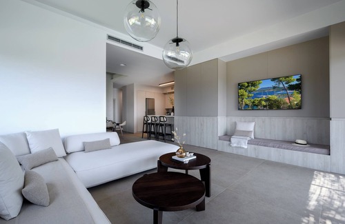 Gargaliani Villa | Villa with private infinity pool, sea view & sunset. Nobus Villas 1