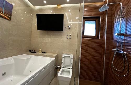 Sarajevo Canton Villa | Villa with private lake