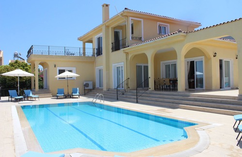 Kyrenia Villa | Villa with Private Pool and Beautiful Sea and Mountain Views