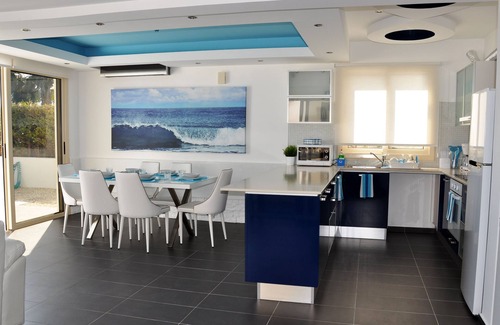 Mazotos Villa | Villa With Private Pool By The Sea
