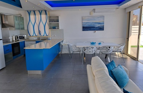 Mazotos Villa | Villa With Private Pool By The Sea