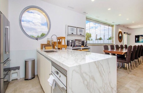 Establiments Villa | Villa with salt water pool