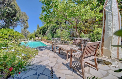 Espero-Pax Villa | Villa with swimming pool, in a green setting, 5 minutes from the beach