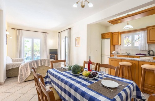 Petaleia Villa | Villa Youla - Three Bedroom Villa, Sleeps 6