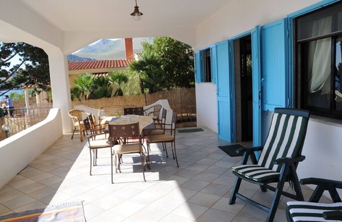 Zarbo di Mare House | VILLA ZARBO DI MARE ON THE ROCKS GROUND FLOOR
