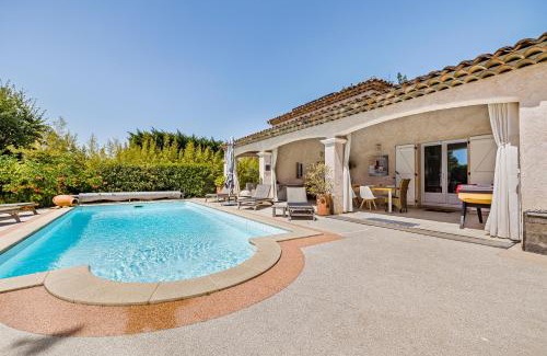 Montauroux Villa | Villa145m2 et 2 autres Appartements 50m2, Appart 60m2, idéale grande famille, groupe amis,salle fitness, Jardin, proche Cannes, Grasse, Antibes,