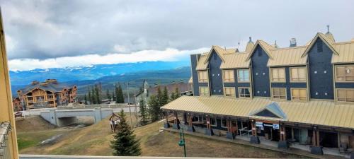 Big White Ski Resort Apartment | Village Center 2 bedroom Condo
