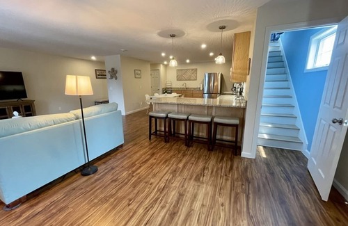 Jamestown Apartment | Village - Central location