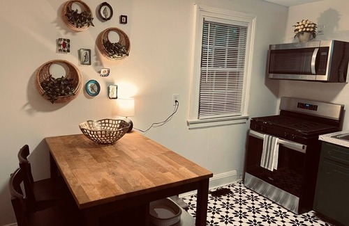 Southwest Raleigh House | Village District - Historic 2-bedroom house in Raleigh