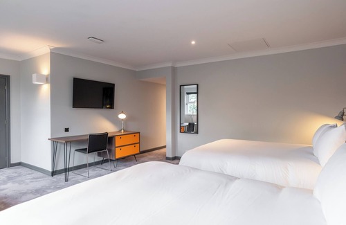 Ewloe Hotel | Village Hotel St David's, Nr Chester