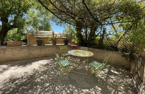 Rochefort-du-Gard House | Village house in the Gard, near Avignon with terrace and garden and SPA