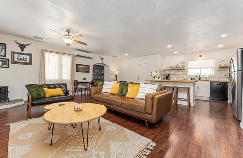 Joshua Tree House | Village House - Hot Tub, Pool, walk to downtown shops