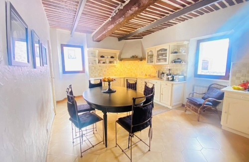 Cabris House | Village house in the heart of Cabris, spacious, elegant, quiet.