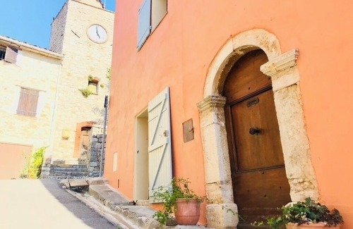 Cabris House | Village house in the heart of Cabris, spacious, elegant, quiet.