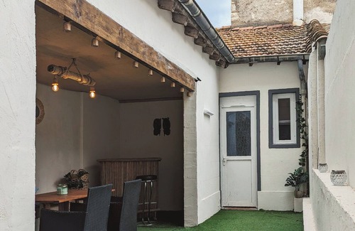 Sigean House | Village house with patio 5 minutes from the African Reserve