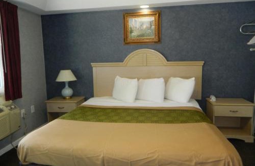 Smithville Hotel | Village Inn & Suites - Smithville