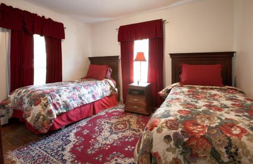 Margaretville House | Village Suites