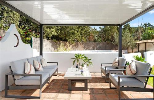 San Ambrosio House | Villalaluna lacasa