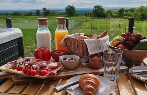 Garabonc Villa | VillaPince