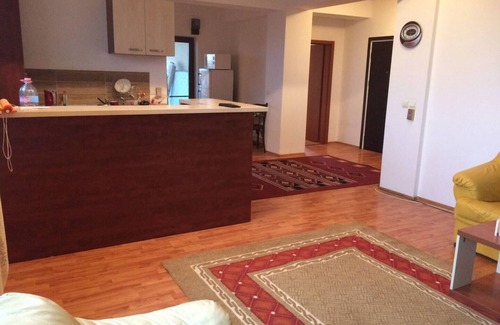 Iasi Villa | Villaweb, 3 rooms Ap. 5min drive to city &Airport