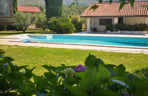 Sonnino House | Villetta Blue Garden