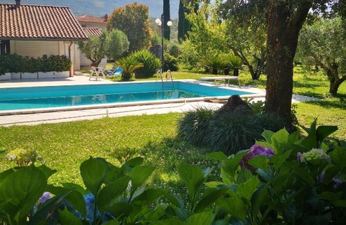 Sonnino House | Villetta Blue Garden