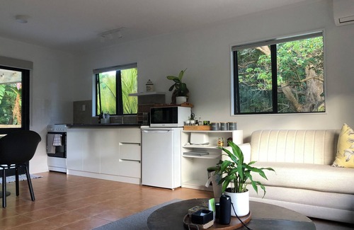 Whangateau Cottage | Villetta/Matakana - Peaceful Private Luxury Retreat nMinutes from everything
