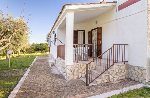 Montincello Apartment | Villini delle Rose -Quadrilocale 5 by BarbarHouse