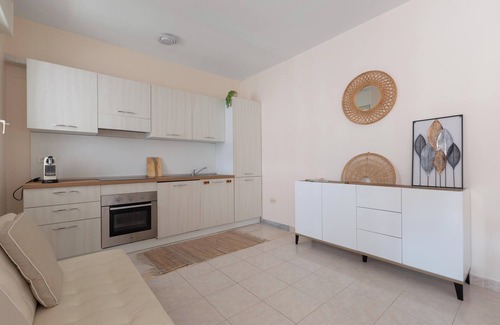 Roca Vecchia Apartment | Villino Crisalì by BarbarHouse