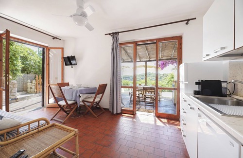 Fetovaia Apartment | Villino Pianosa