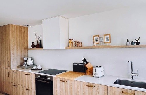 Saint-Tropez City Centre Apartment | VILLTAK SAINT-TROPEZ,nLuxury Two-Bedroom apartment in the heart of Saint-Tropez