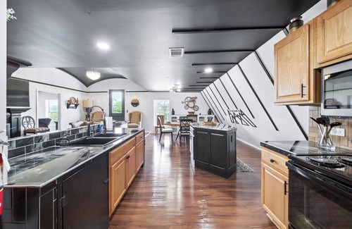 Brushy Creek House | Vincent's Luxury stay- 3-bedroom house in Cedar Park