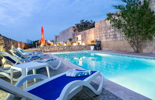 Sannat Villa | VinDor Villa