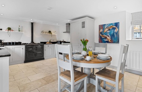 Paxford Cottage | Vine Cottage - pet friendly in Paxford near Chipping Campden